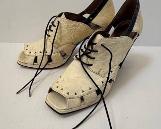 Giraudon New York Women's Heeled Lace-Up Sandals