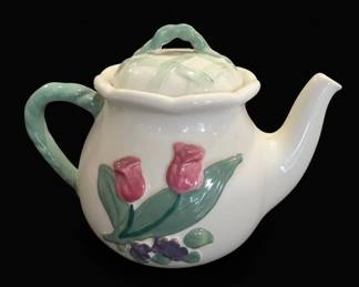 Tulip Style Ceramic Teapot