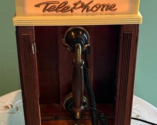 Spirit of St. Louis Telephone Booth Lamp