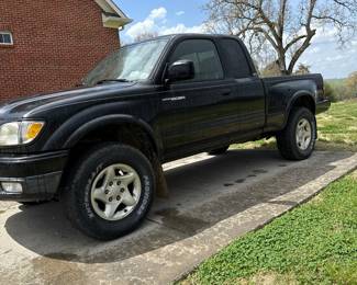 Toyota Tacoma TRD Off Road Pickup Truck