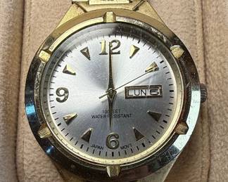 FMD Men's Gold-Tone Analog Watch with Day-Date