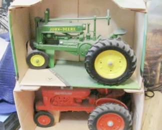 DIE CAST TRACTORS
