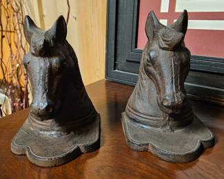 Horsehead bookends
