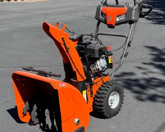Husqvarna ST 224 snowblower