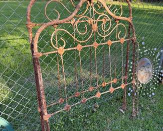 Antique iron bed 