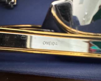 Oneida Stainless Steel Flatware Set with Gold Trim