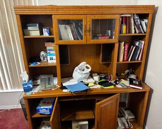 Wooden Computer Desk with Hutch