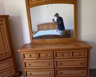 Broyhill Solid Oak 8-Drawer Dresser with Mirror