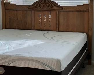 King/California King 77-1/4"W x 51-1/2"H