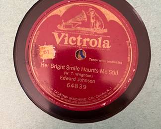 Victrola 78 Record He bright smile haunts me still