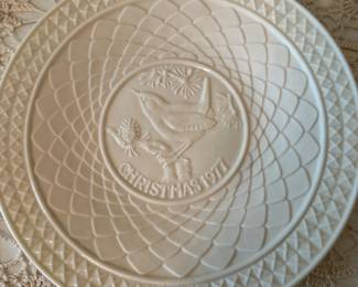 Belleek Christmas Plate 1977