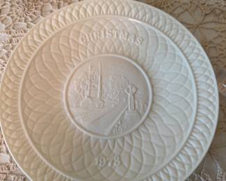 Belleek Christmas Plate 1973