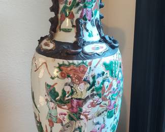 Nanking Famille Rose Warrior Vase