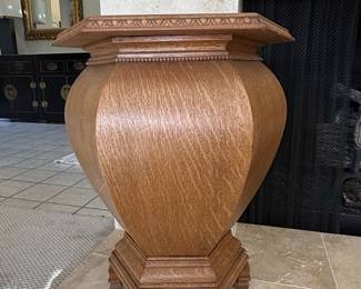 Oak Pedestal Plant Stand