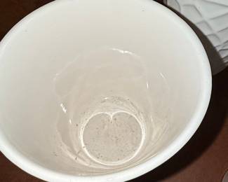 Set of 6 White Ceramic Tumblers with Geometric Pattern