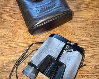 Nikon Venturer II 10x25 Binoculars