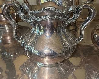 Meriden Britannia Company Silver Plated Sugar Bowl