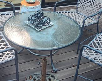 Garden Elements Sienna 5-Piece Round Patio Dining Set