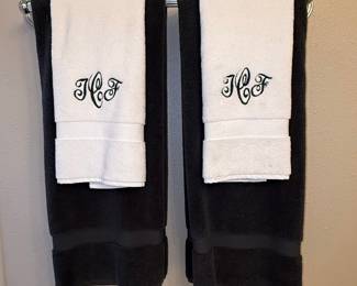 Monogrammed Bath Towel Set