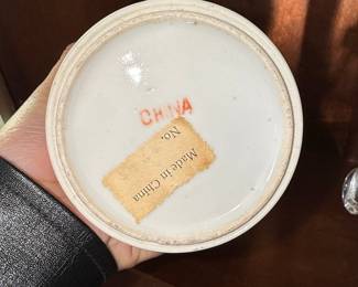 Chinese Famille Rose Porcelain Vase with Floral and Bird Motif