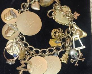 Vintage 10K Gold Charm Bracelet with Multiple Charms