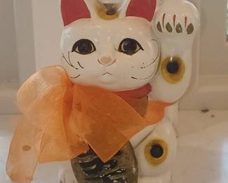 Tokoname Ware Maneki-neko Ceramic Figurine