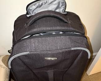 Eagle Creek Luggage Rolling Suitcase