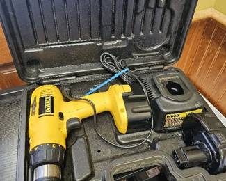 DeWalt 14pt4 Volt Drill with Case