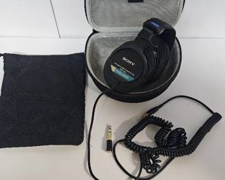 Sony MDR 750S Headphones with Case
