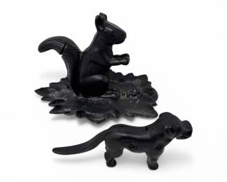 23 VintageCastIronDogSquirrelNutcrackerBlackMetal
