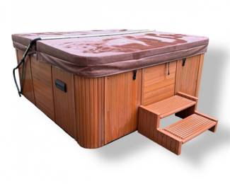 53 OutdoorJacuzziHotTubWoodStylePanelwCoverSteps