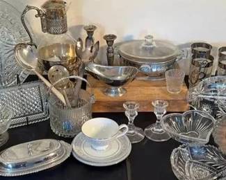 Bougie Banquet Beautiful bougie collection of plated silver, crystal glass serve wear