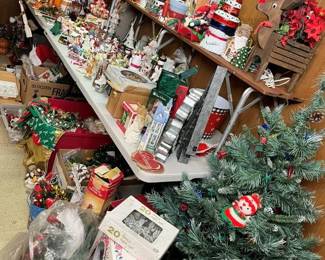 29 Holiday Extravaganza