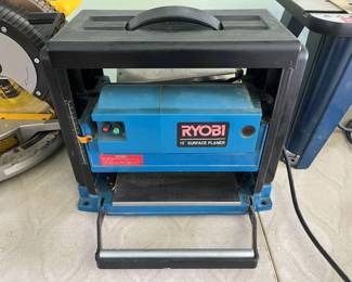 29 Ryobi 10In. Surface Planer