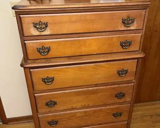 29 Jamestown Sterling 6Drawer Highboy