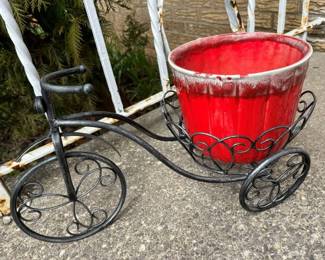 29 Tricycle Metal Planter