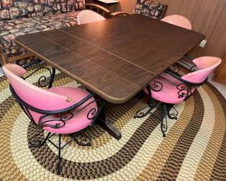 29 Vintage Dining Table