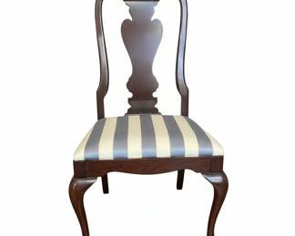 L. & J.G. Stickley Dining Table and Chairs Set