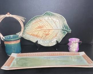 Quankie Hill Pottery Leaf Dish and Tray
