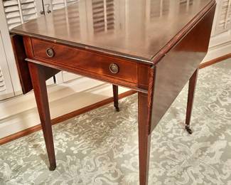 Great Pembroke Table