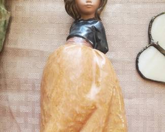 Lladro Porcelain Figurine: Girl in Yellow Dress