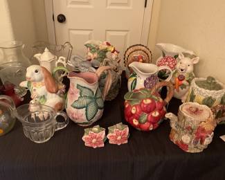 Flitz & Floyd teapots & pitchers