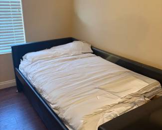 Day Bed with Trundle