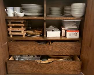 Armoire dresser open