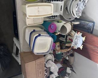 MISC. TUPPERWARE AND DISHES