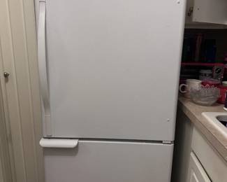 AMANA FRIDGE