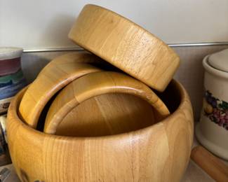 5-Piece Pomerantz Taiwan Blond Wood Salad Bowl Set
