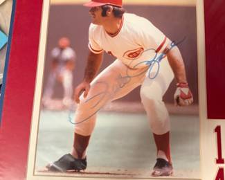 Matted Cincinnati Reds Pete Rose Signed Photograph