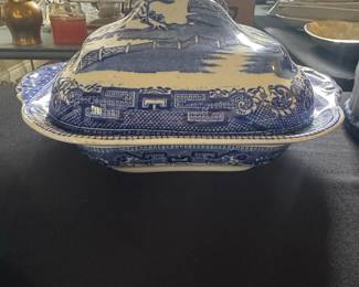 Blue Willow Pattern Covered Tureen and Platter