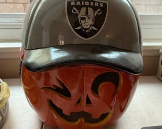 Las Vegas Raiders Ceramic Pumpkin Helmet